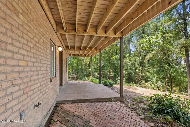 $415,000 | 221 West Virginia Drive, Clinton, MS 39056