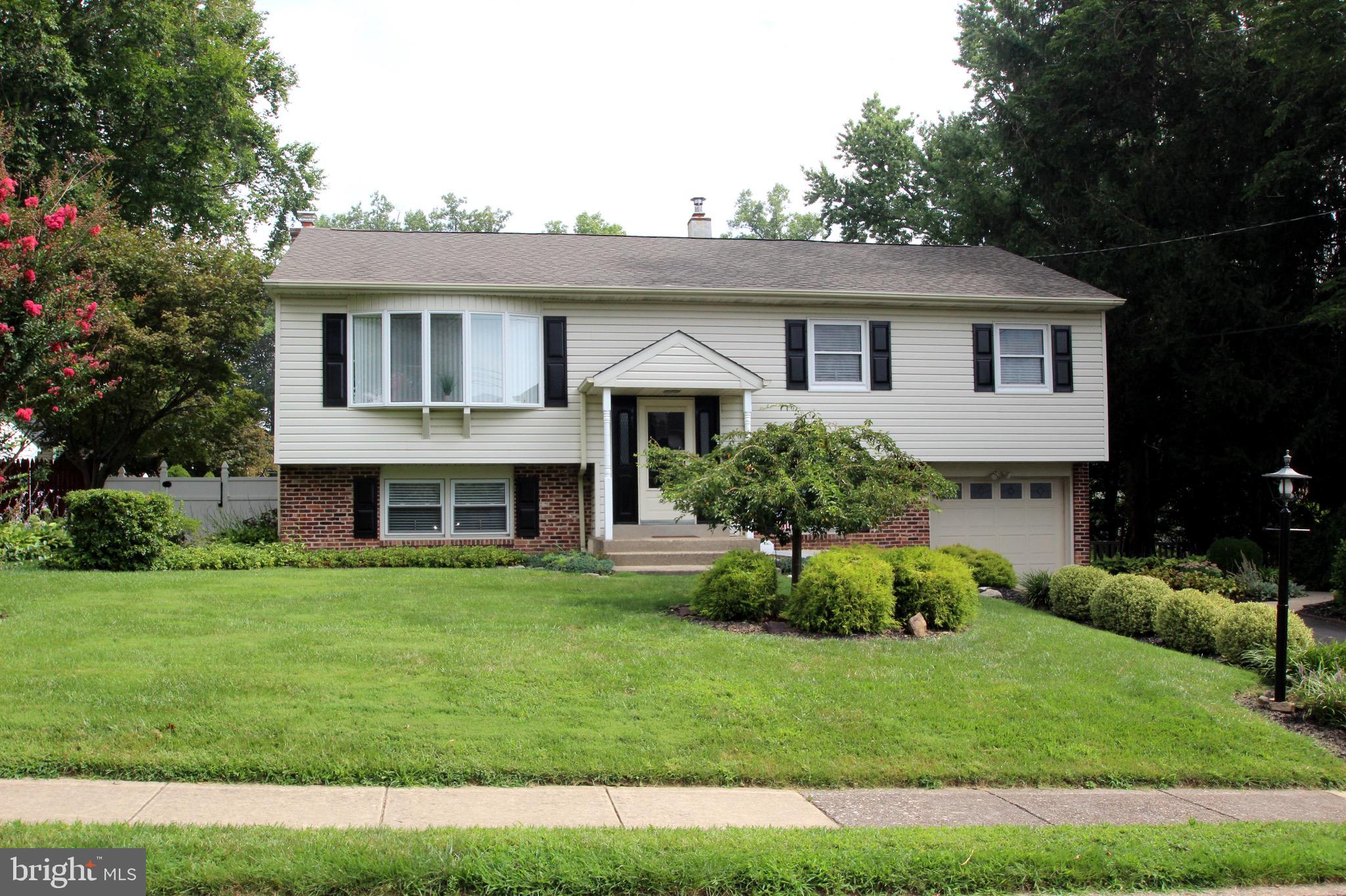 387 Hancock Road Warminster, PA 18974 - Photo 1 of 27