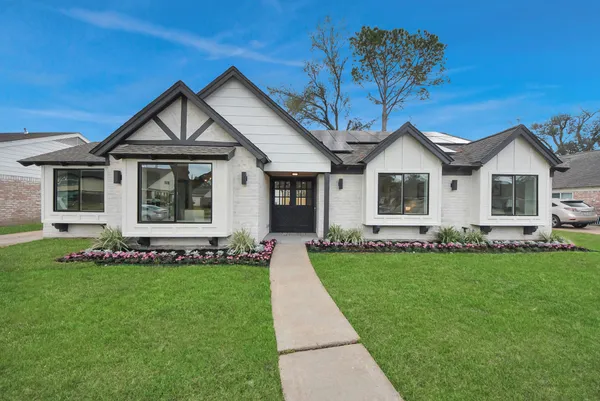 $649,900 | 2302 Parana Drive, Houston, TX 77080