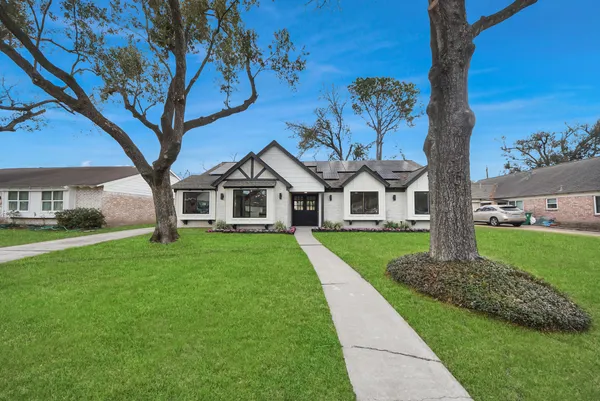 $649,900 | 2302 Parana Drive, Houston, TX 77080
