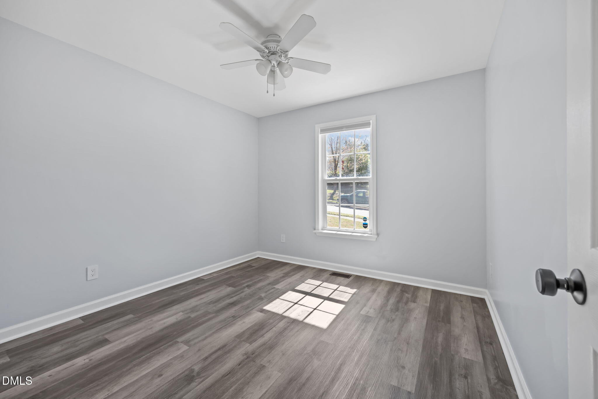 1109 Thelonious Drive Raleigh, NC 27610 - Photo 18 of 32 39-web-or-mls-IMG_9467