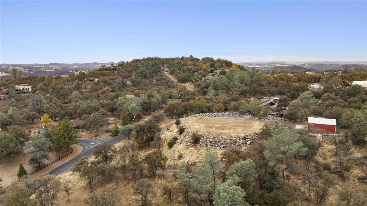 13950 Florence Way Sonora, CA 95370 - Photo 11 of 18 an aerial view of houses covered in trees