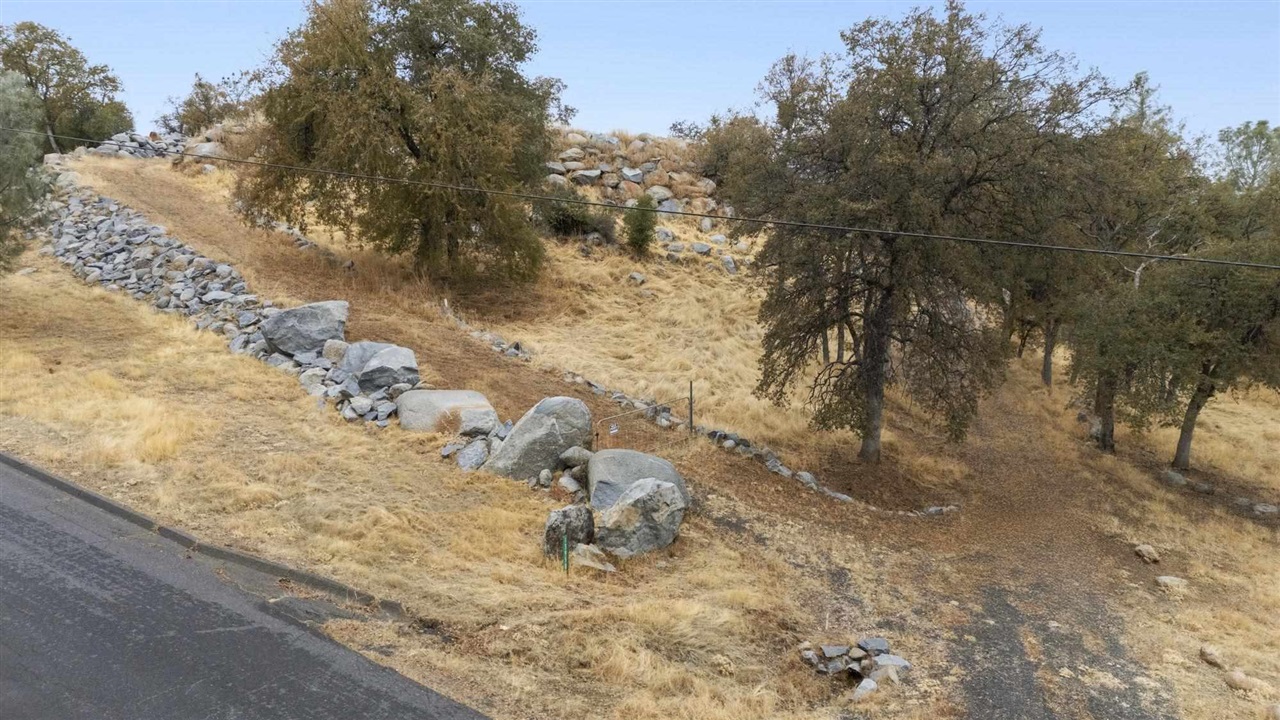 13950 Florence Way Sonora, CA 95370 - Photo 16 of 18 a view of outside area