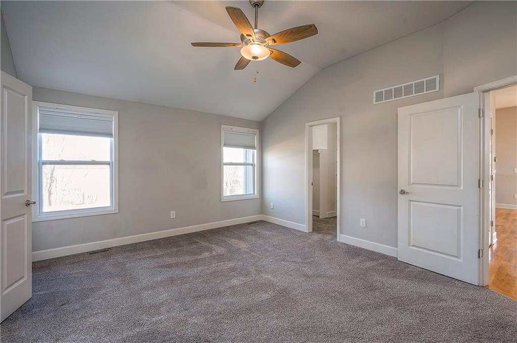 11426 Yecker Avenue Kansas City, KS 66109 - Photo 18 of 42