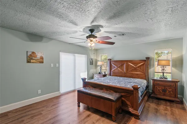 $2,400 | 11818 Laneview Drive, Houston, TX 77070