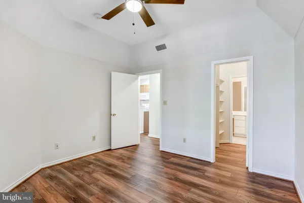 $2,150 | 12155 Penderview Terrace, Unit 804, Fairfax, VA 22033