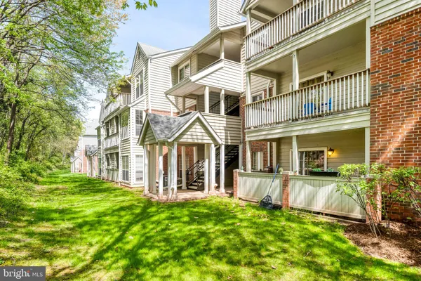 $2,150 | 12155 Penderview Terrace, Unit 804, Fairfax, VA 22033