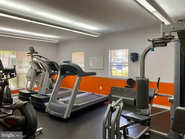 $2,150 | 12155 Penderview Terrace, Unit 804, Fairfax, VA 22033