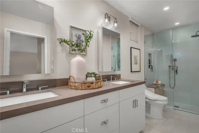 $745,000 | 2538 2nd Street, Unit 104, Long Beach, CA 90803