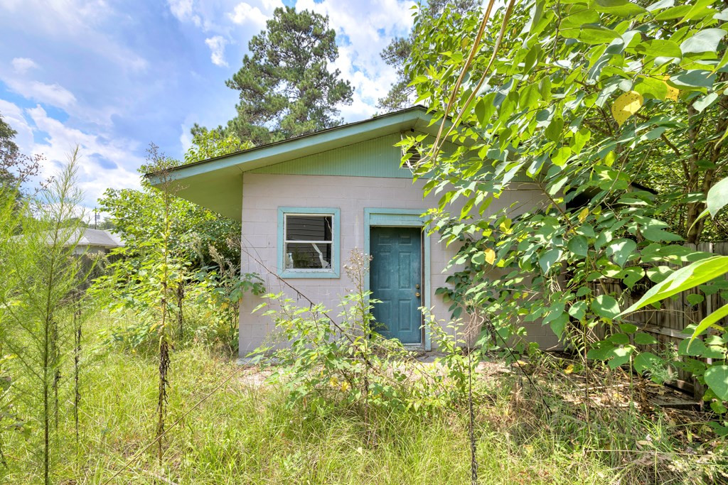 1126 Manning Road Sumter, SC 29150 - Photo 8 of 39 Gallery Image 8