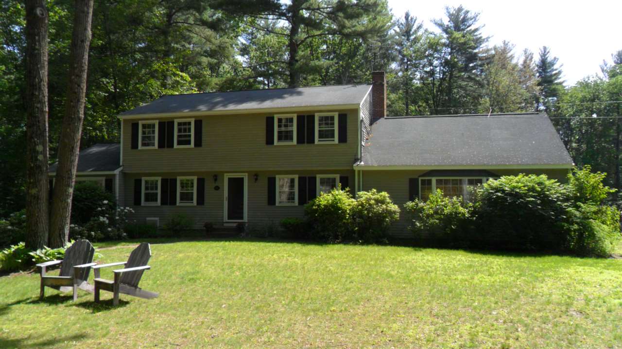 12 Nichols Road Amherst, NH 03031 - Photo 2 of 33