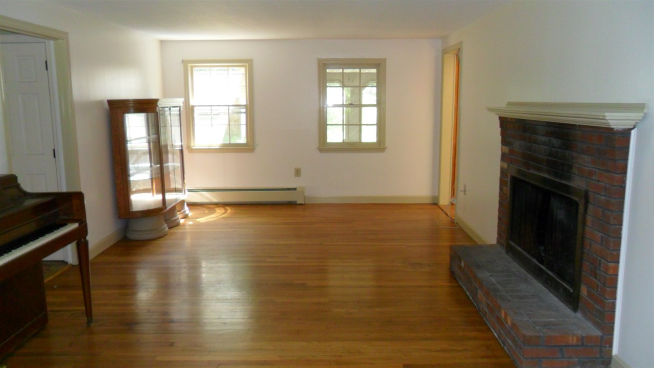 12 Nichols Road Amherst, NH 03031 - Photo 20 of 33
