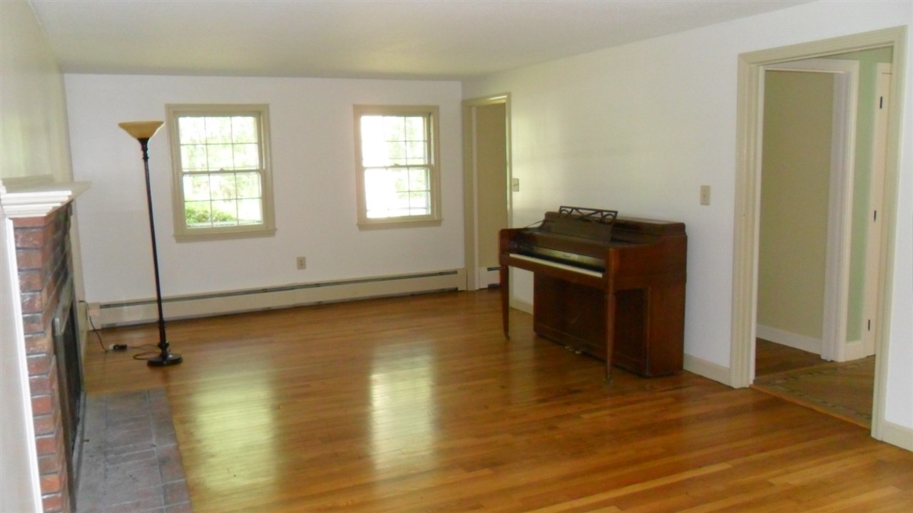 12 Nichols Road Amherst, NH 03031 - Photo 21 of 33
