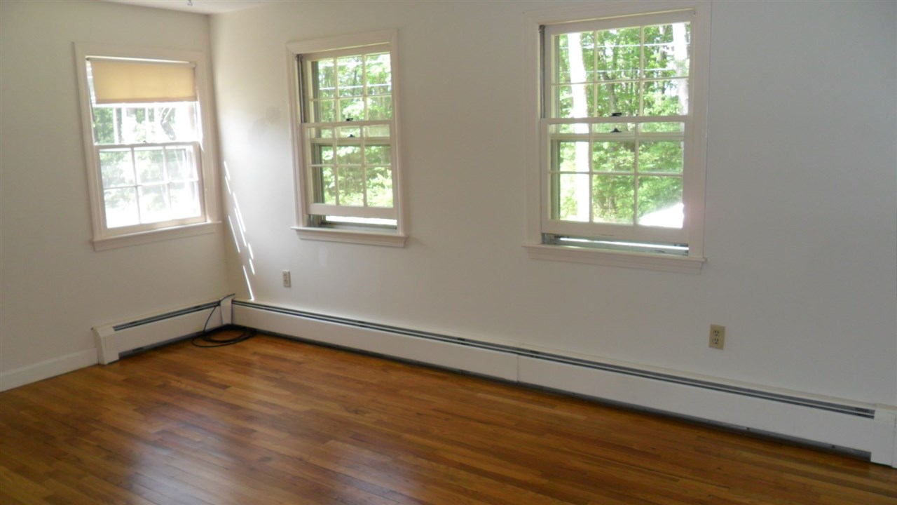 12 Nichols Road Amherst, NH 03031 - Photo 22 of 33
