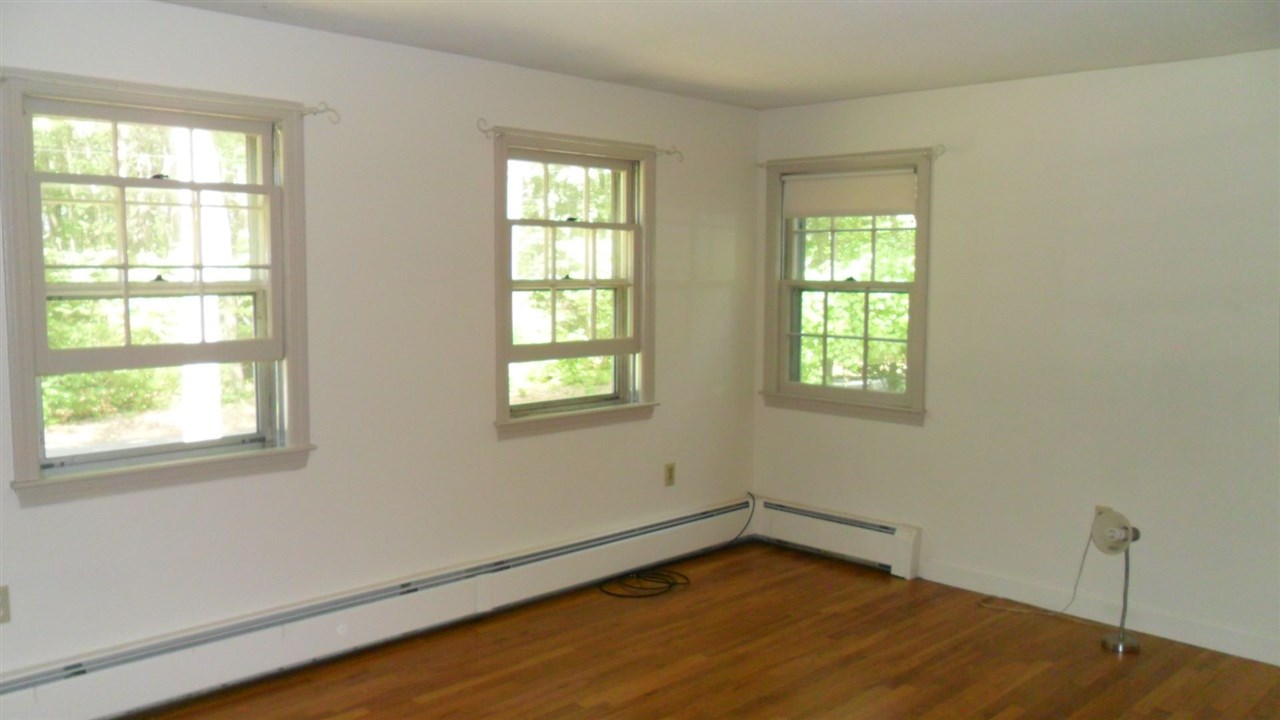 12 Nichols Road Amherst, NH 03031 - Photo 23 of 33