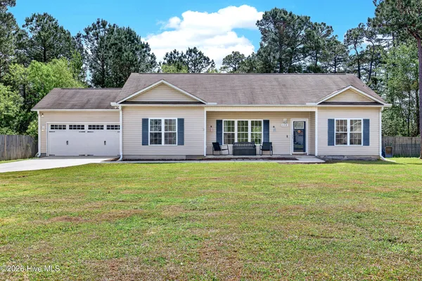 $275,000 | 112 Lilac Lane, Richlands, NC 28574