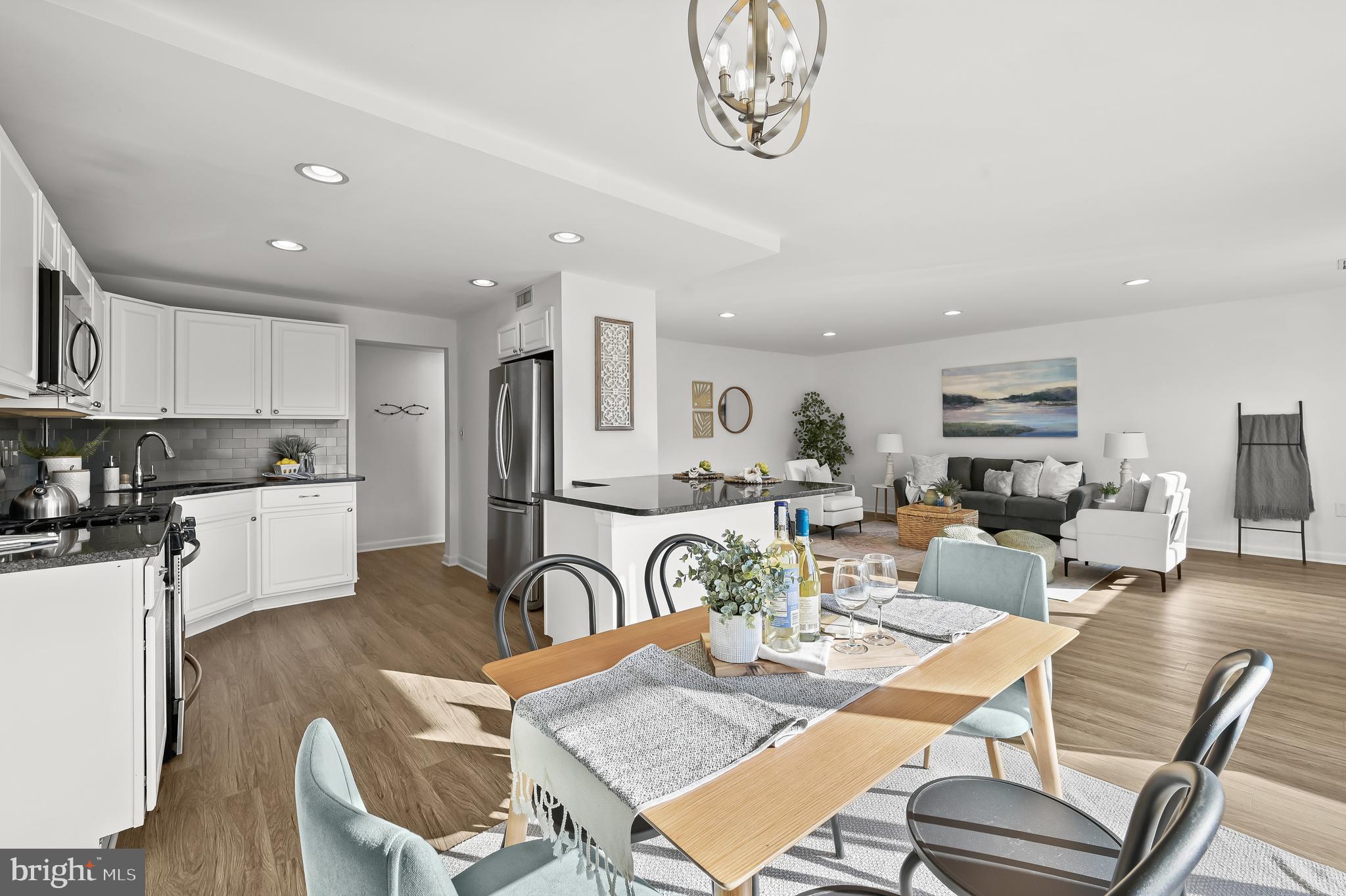 5 Cross Keys Road, Unit 5C Baltimore, MD 21210 - Photo 16 of 51 Dining Area