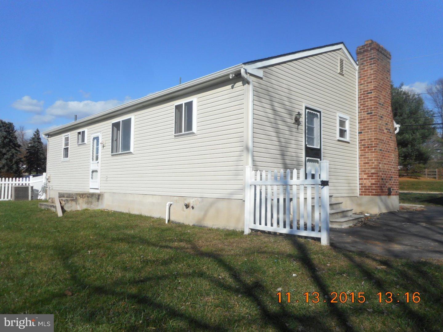 499 Cherry Tree Road Aston, PA 19014 - Photo 3 of 12
