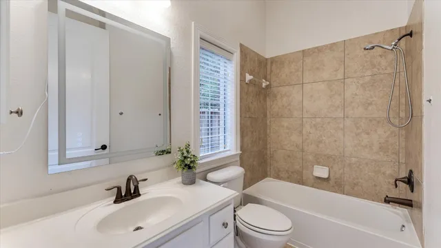 $1,349,000 | 3 North Fair Manor Circle, Spring, TX 77382