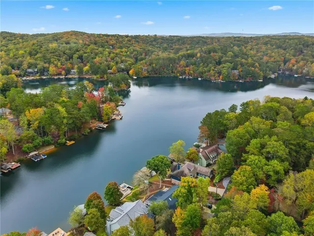 $800,000 | 118 Lakeview Circle, Waleska, GA 30183