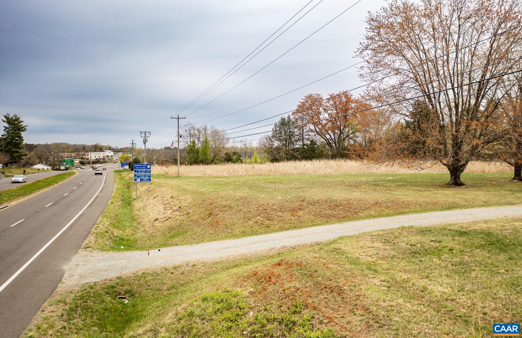 14540 Spotswood Trail Ruckersville, VA 22968 - Photo 36 of 42 a view of an ocean and a mountain