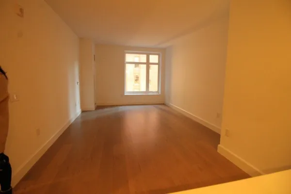 $3,200 | 100 Lovejoy Place, Unit 5M, Boston, MA 02114