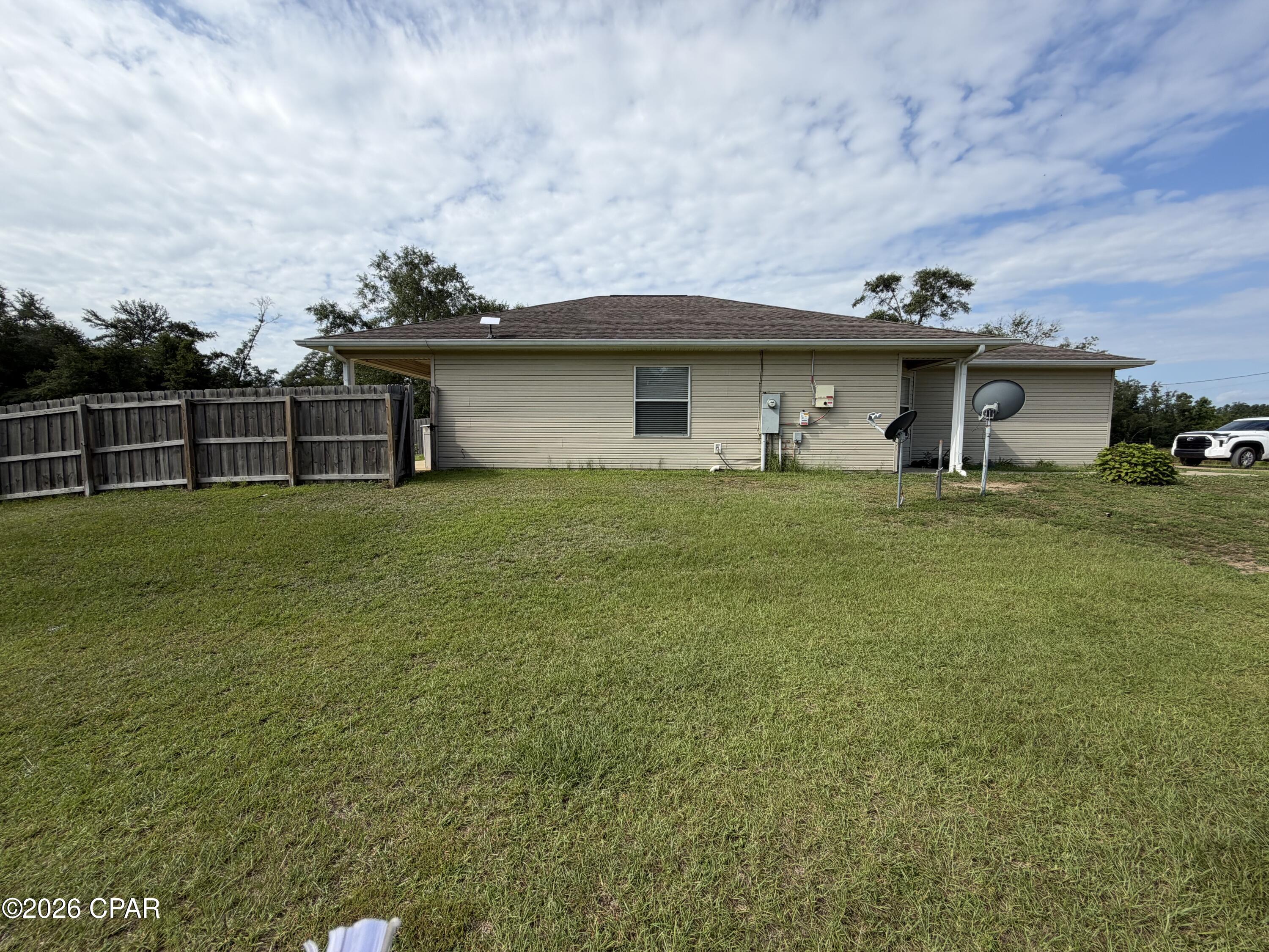 2012 Mill Road Cottondale, FL 32431 - Photo 3 of 22