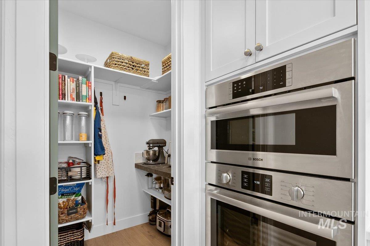 1911 East Mainacht Street Meridian, ID 83642 - Photo 15 of 49 View of pantry