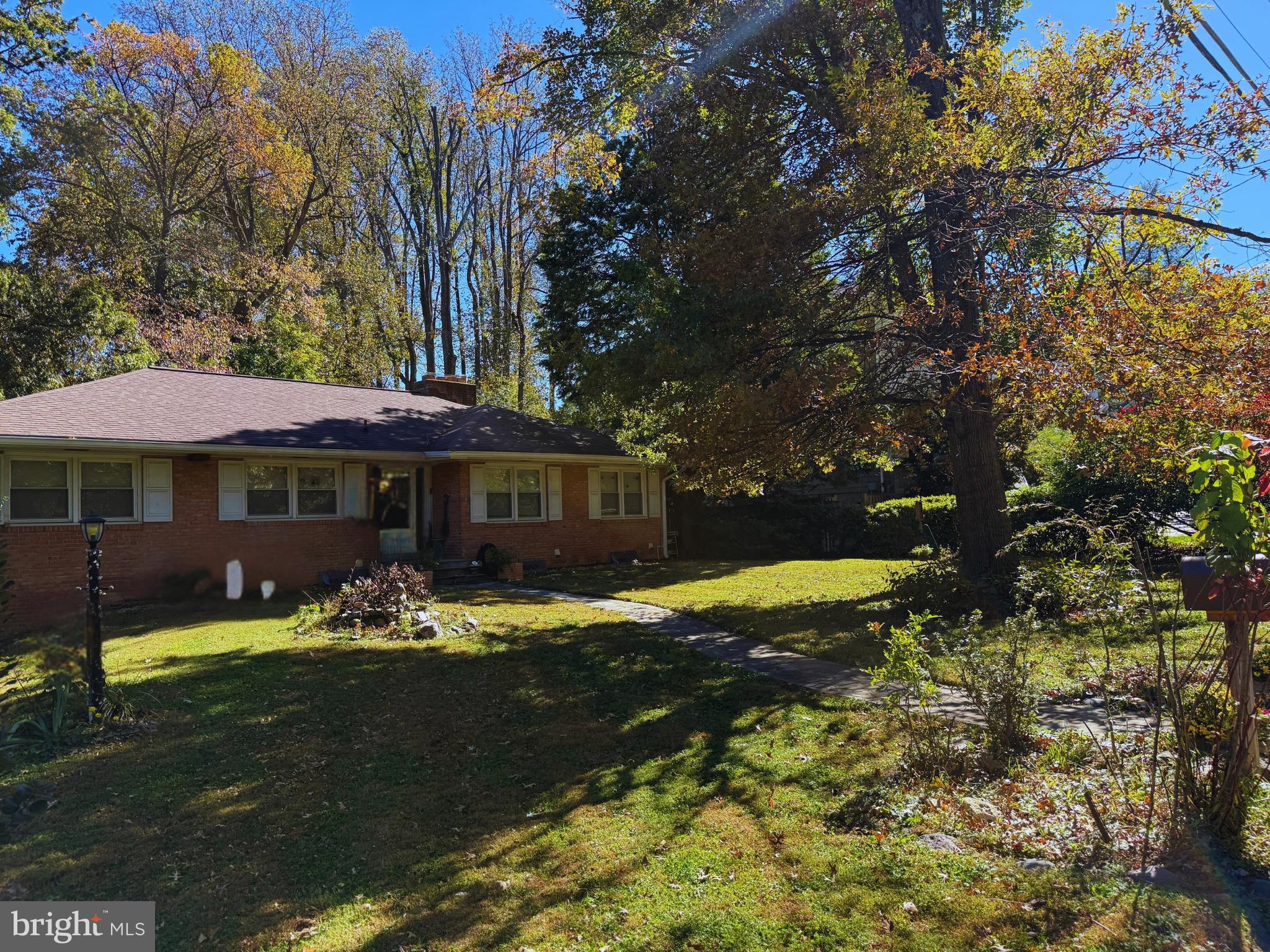 1501 Woodacre Drive McLean, VA 22101 - Photo 6 of 8