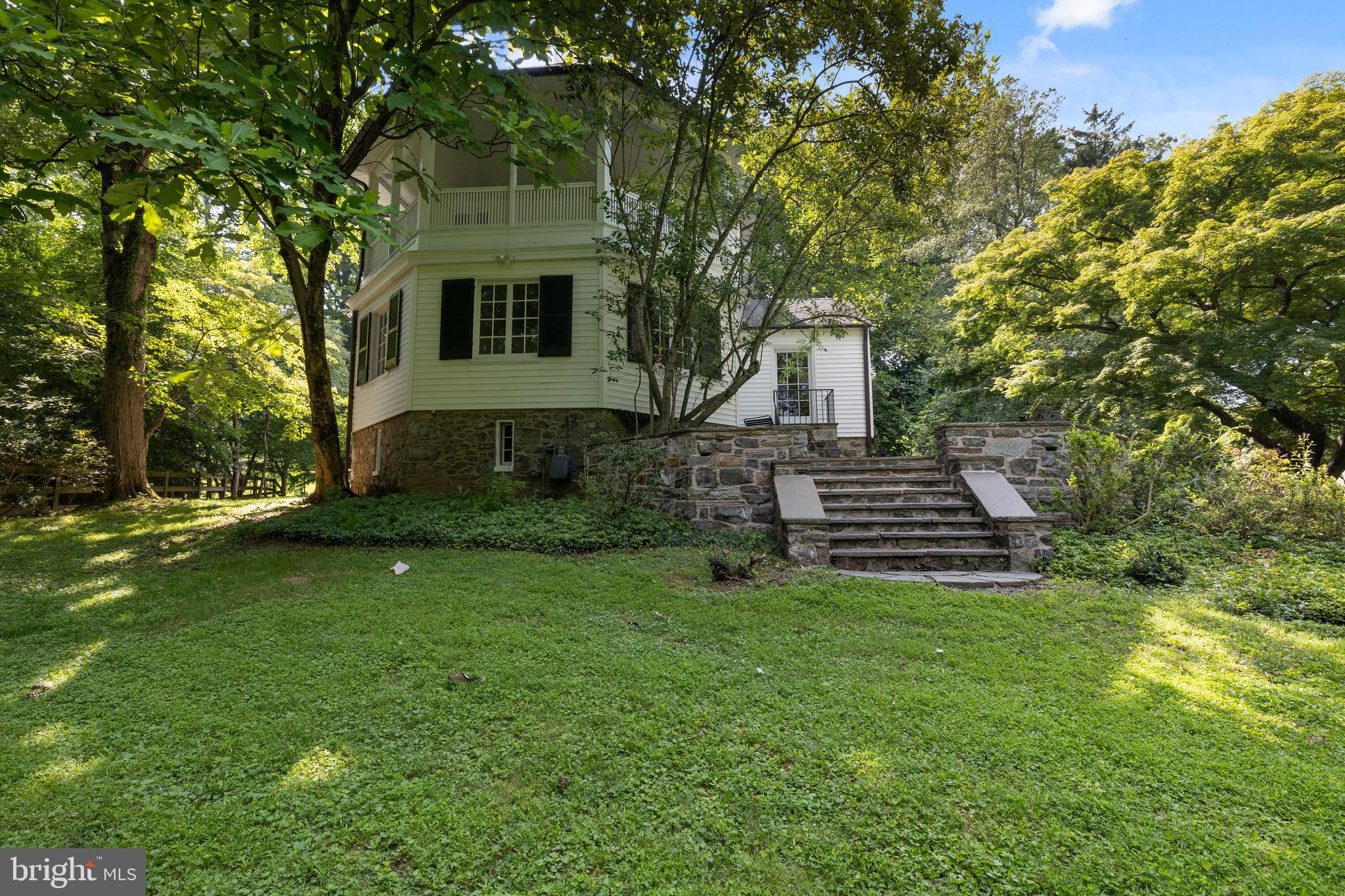 1919 Ruxton Road Towson, MD 21204 - Photo 58 of 87 Lawn