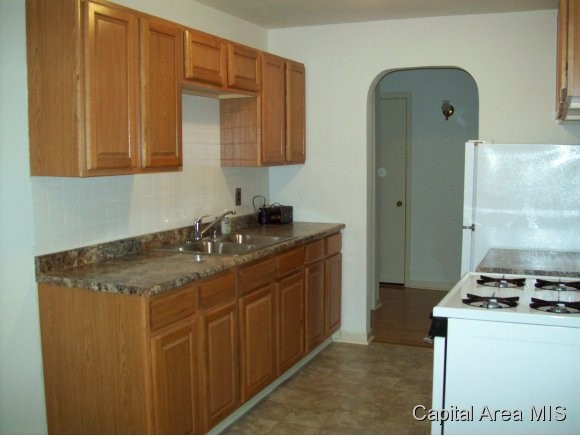 1818 East Hood Street Springfield, IL 62703 - Photo 3 of 8