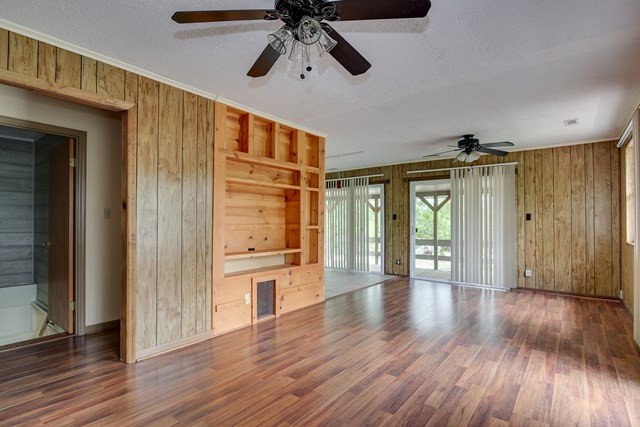 185 Gray Fox Road Williston, SC 29853 - Photo 4 of 23