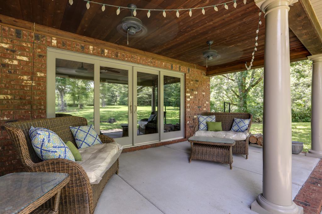 1100 Allen Road Murfreesboro, TN 37129 - Photo 25 of 30 a outdoor living space with furniture and garden view