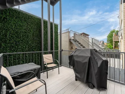$1,699,900 | 1844 West Erie Street, Chicago, IL 60622