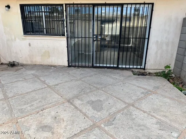 a view of backyard space