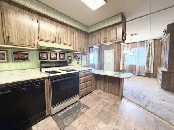 $99,000 | 3850 Atlantic Avenue, Unit 122, Highland, CA 92346