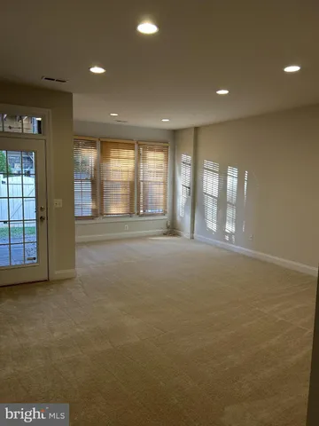 $619,900 | 6872 Witton Circle, Gainesville, VA 20155