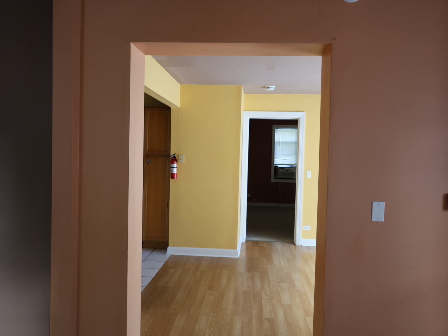 2911 Emmaus Avenue Zion, IL 60099 - Photo 9 of 28