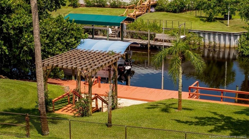 511 Krueger Parkway Stuart, FL 34996 - Photo 45 of 56 a view of a backyard