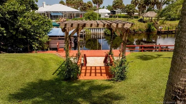 $1,050,000 | 511 Krueger Parkway, Stuart, FL 34996