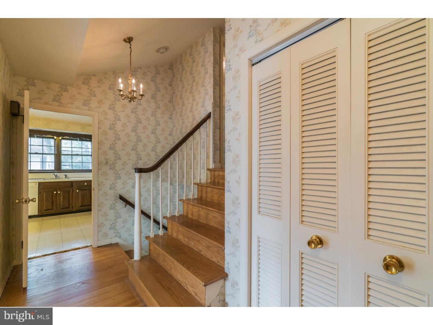 1241 Lois Road Ambler, PA 19002 - Photo 4 of 25 Gallery Image 4