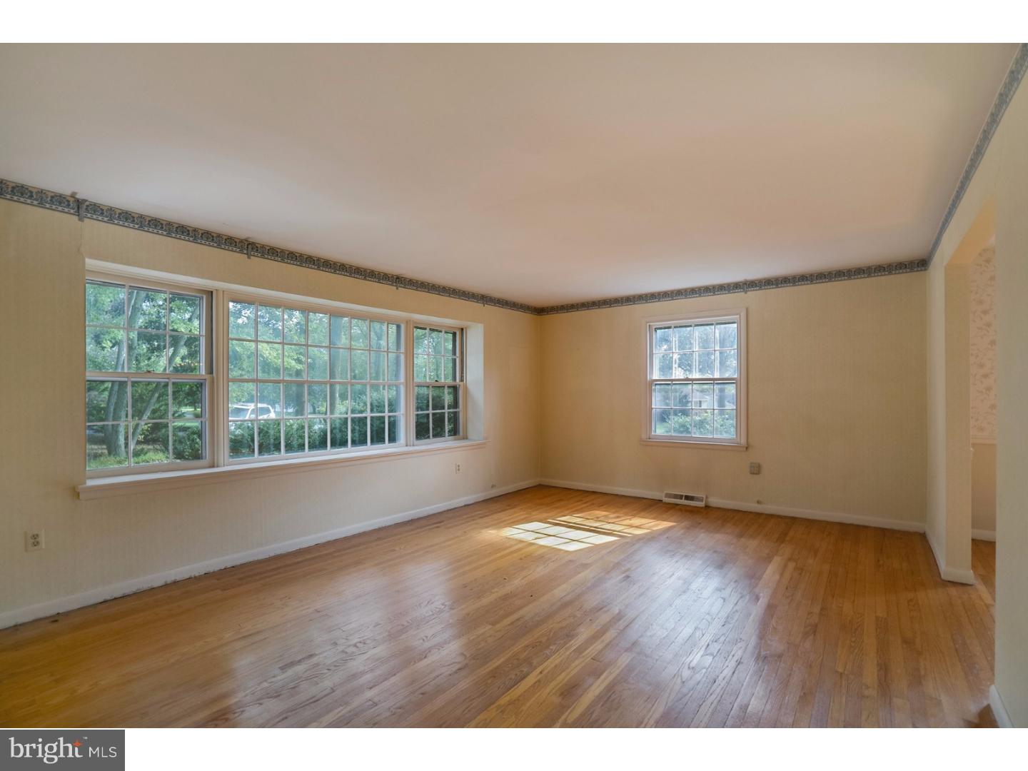 1241 Lois Road Ambler, PA 19002 - Photo 5 of 25 Gallery Image 5