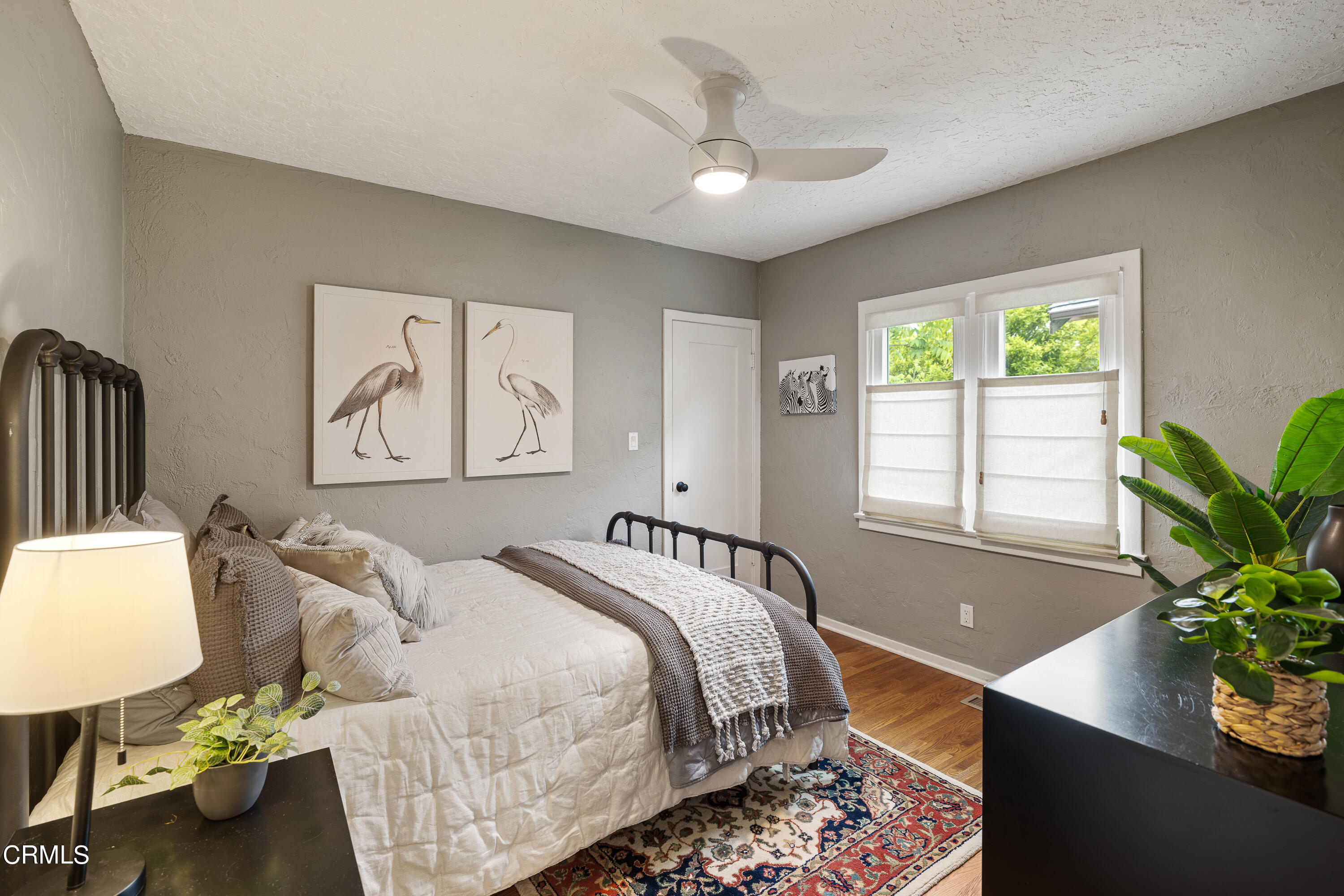 488 Colman Street Altadena, CA 91001 - Photo 26 of 75 a bed room with bed and a window