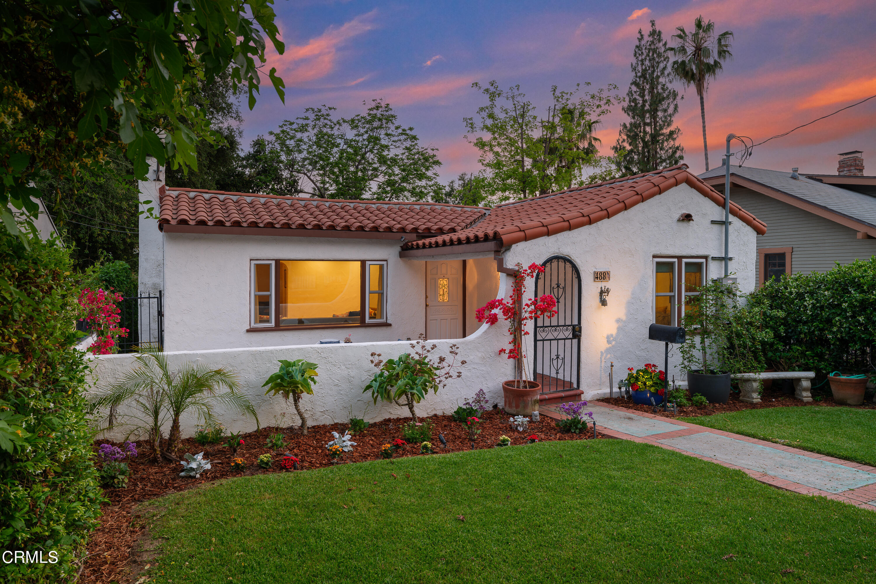 488 Colman Street Altadena, CA 91001 - Photo 64 of 75 a front view of a house with a garden