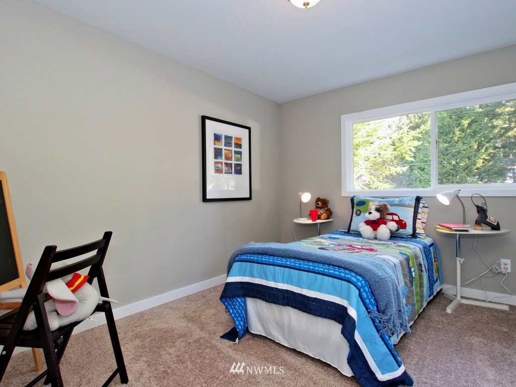 14607 182nd Avenue Southeast Renton, WA 98059 - Photo 11 of 20 Gallery Image 11