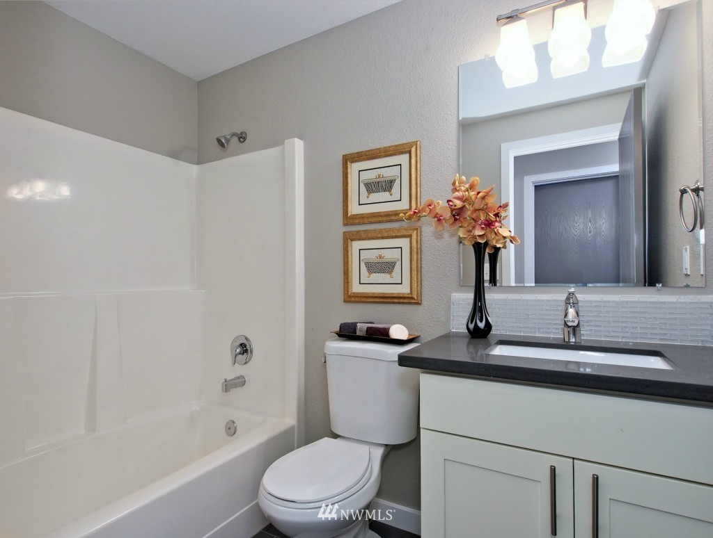 14607 182nd Avenue Southeast Renton, WA 98059 - Photo 16 of 20 Gallery Image 16