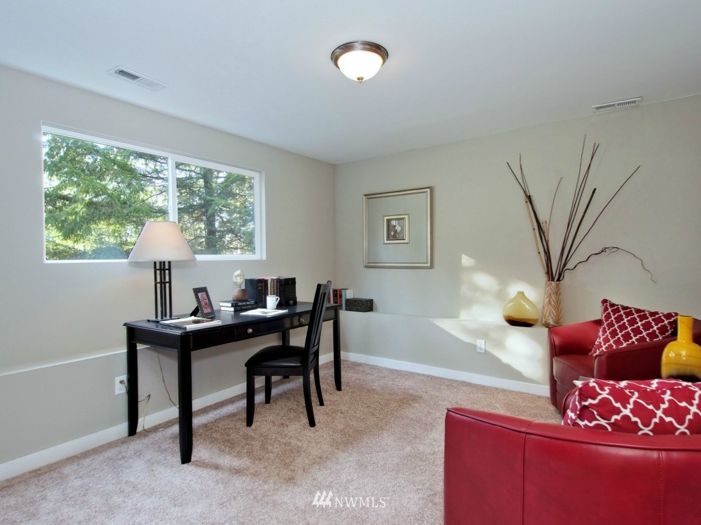 14607 182nd Avenue Southeast Renton, WA 98059 - Photo 17 of 20 Gallery Image 17