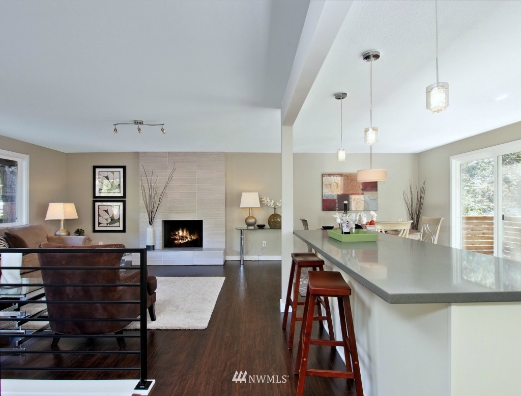14607 182nd Avenue Southeast Renton, WA 98059 - Photo 4 of 20 Gallery Image 4