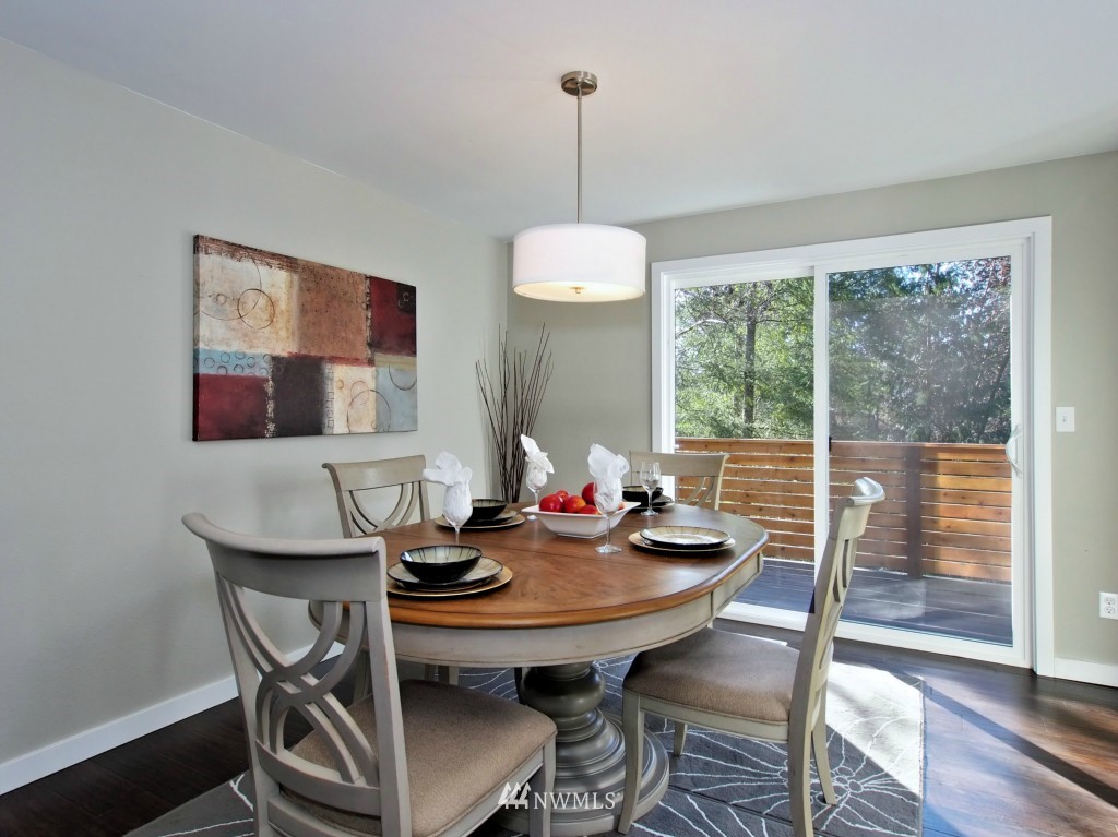14607 182nd Avenue Southeast Renton, WA 98059 - Photo 8 of 20 Gallery Image 8