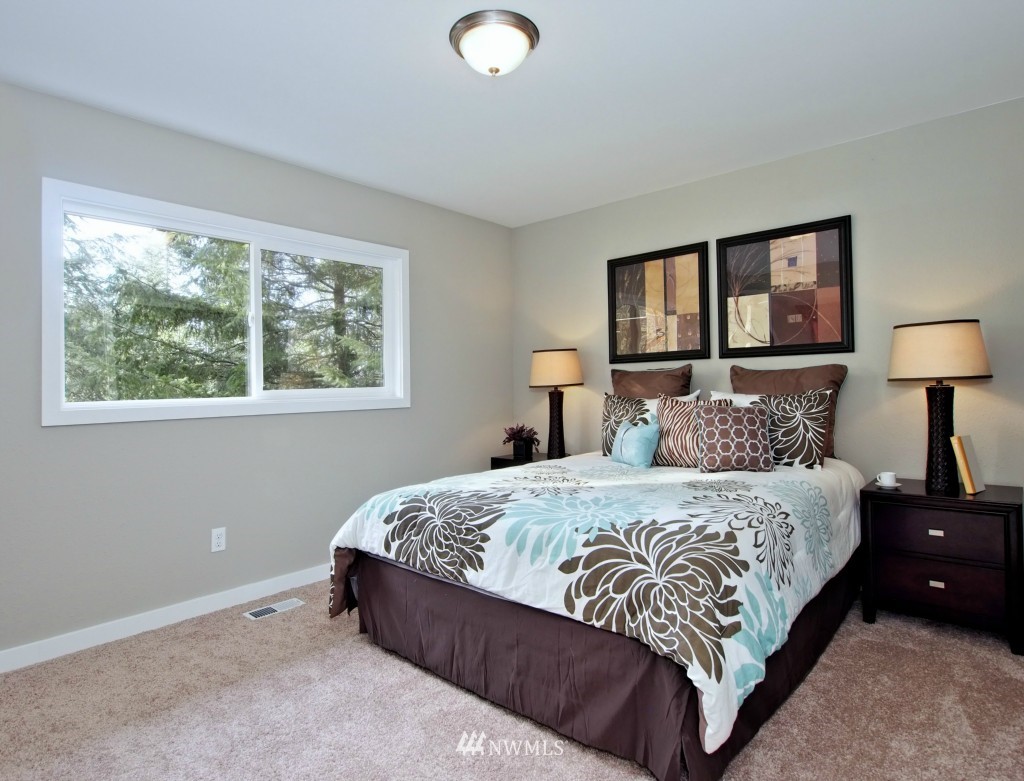 14607 182nd Avenue Southeast Renton, WA 98059 - Photo 9 of 20 Gallery Image 9